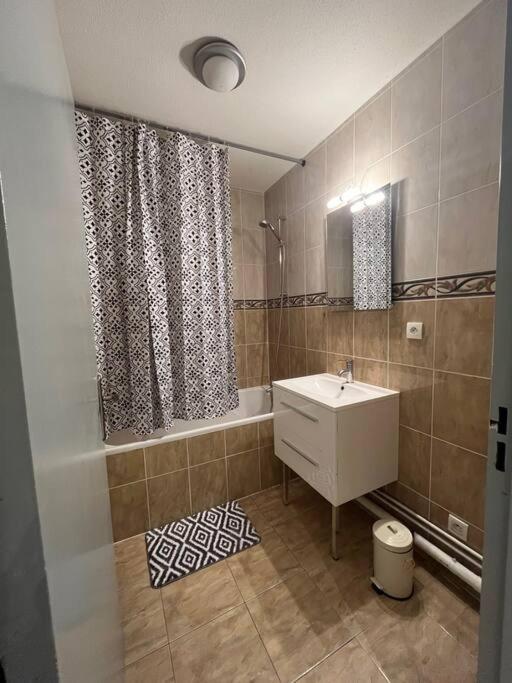 Charmant T2 + Parking Et Balcon Apartment สตราสบูร์ก ภายนอก รูปภาพ